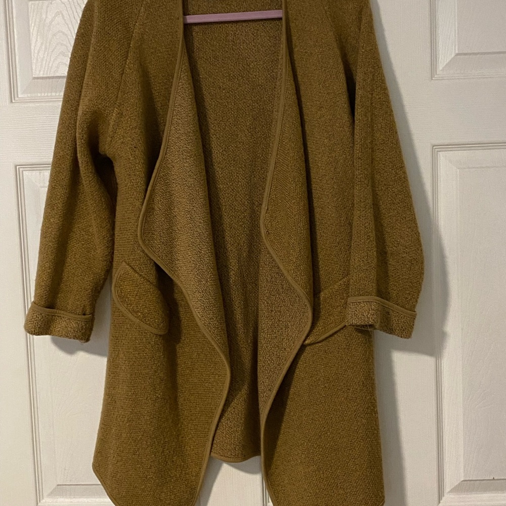 One size fits all cardigan